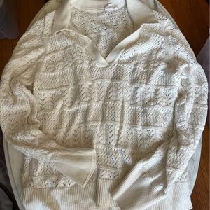 GAP V-Neck Pointelle Sweater in Cream